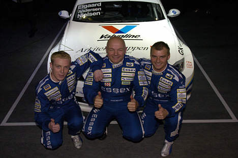 Thumps up for Team Essex Invest